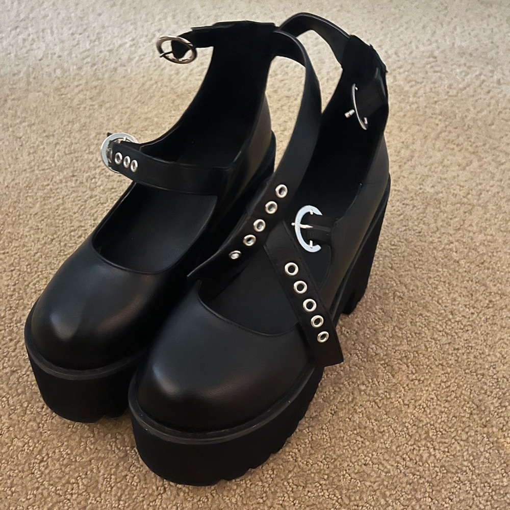Perfect Platforms